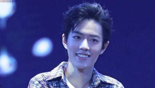 肖战被大学学生爆料视频,校园风波背后的真相揭晓