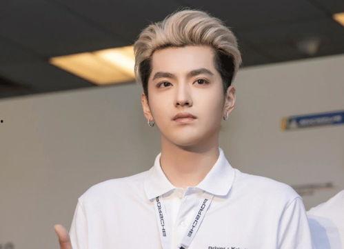 网红爆料互撕视频,揭秘背后真相与激烈冲突