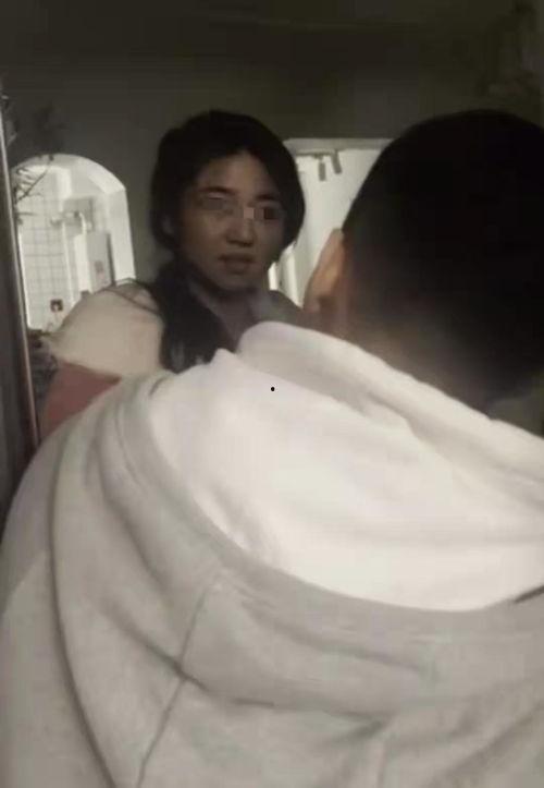 娱乐吃瓜酱男生独处