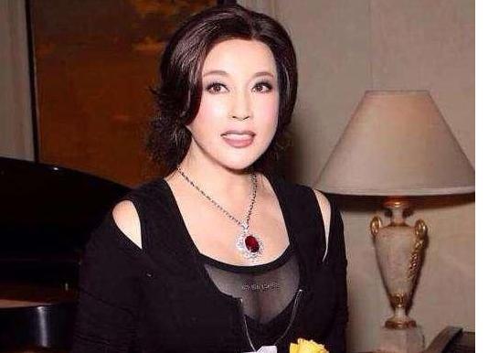 刘晓庆娱乐圈明星吃瓜,揭秘明星圈层背后的故事